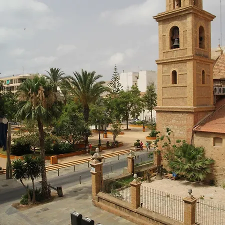 Homely Centro تورّيفيِخا
